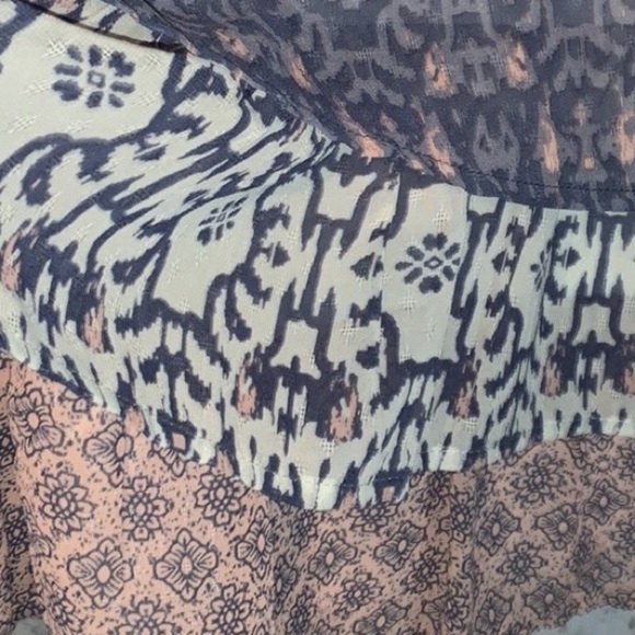 Rewind Sleeveless Tiered Mini Dress Blue, Pink and White Womens Size Small - Picture 8 of 10